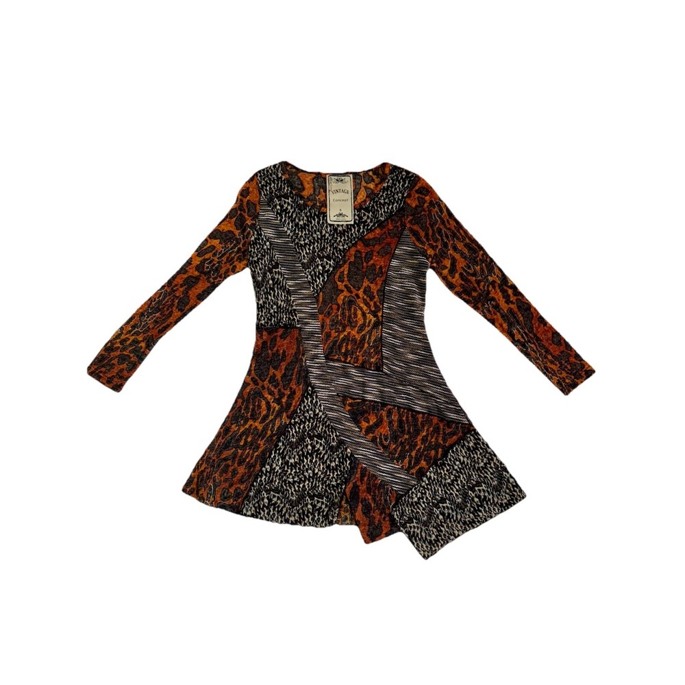 Rawr, Wild‎ Animal, Vintage Concept Women's Shirt, Fitted, Frilly Bottom, Size S
